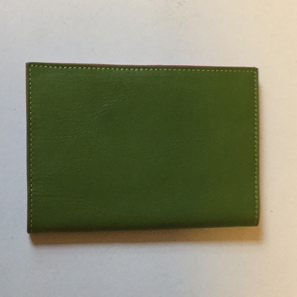 tusk leather passport cover green/pink- brand new - Picture 2 of 6